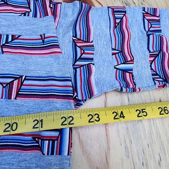 LuLaRoe XXS Irma Tunic Top Gray Red White Blue Patriotic Stripe Print - Picture 6 of 8